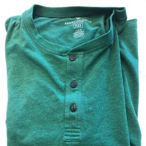 American Eagle short sleeve Henley